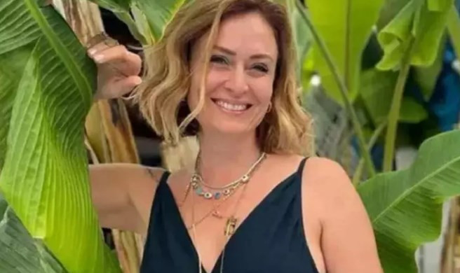 Ceyda Düvenci ilk kez seçim akşamı paylaştı!