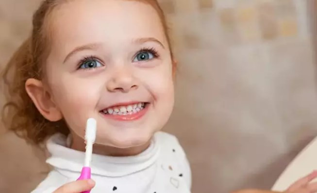 Çocuklara diş macunu nasıl seçilmeli?